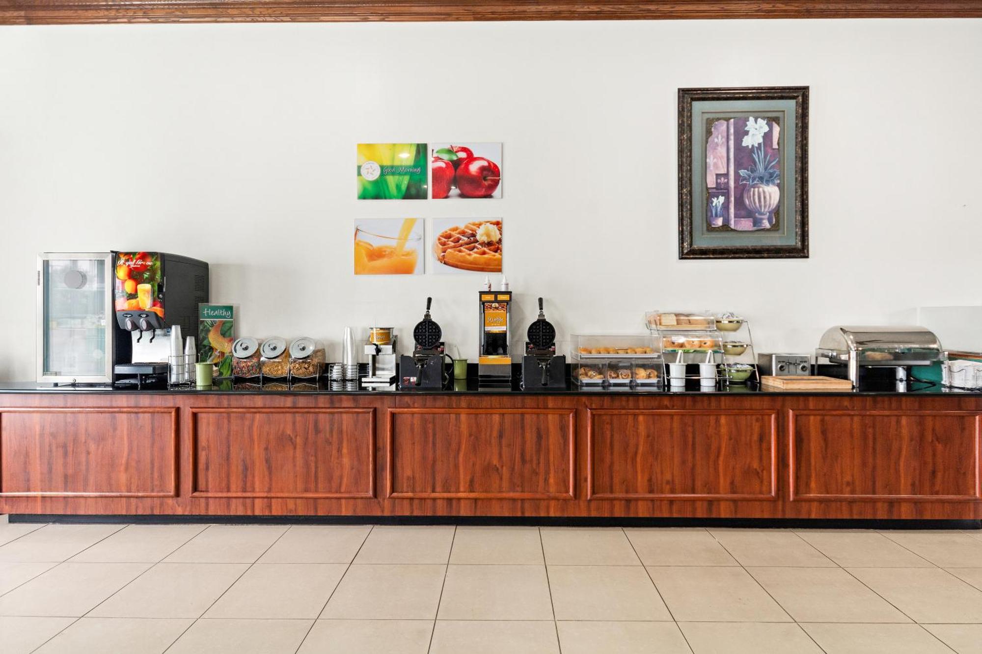 Quality Inn Dry Ridge Buitenkant foto
