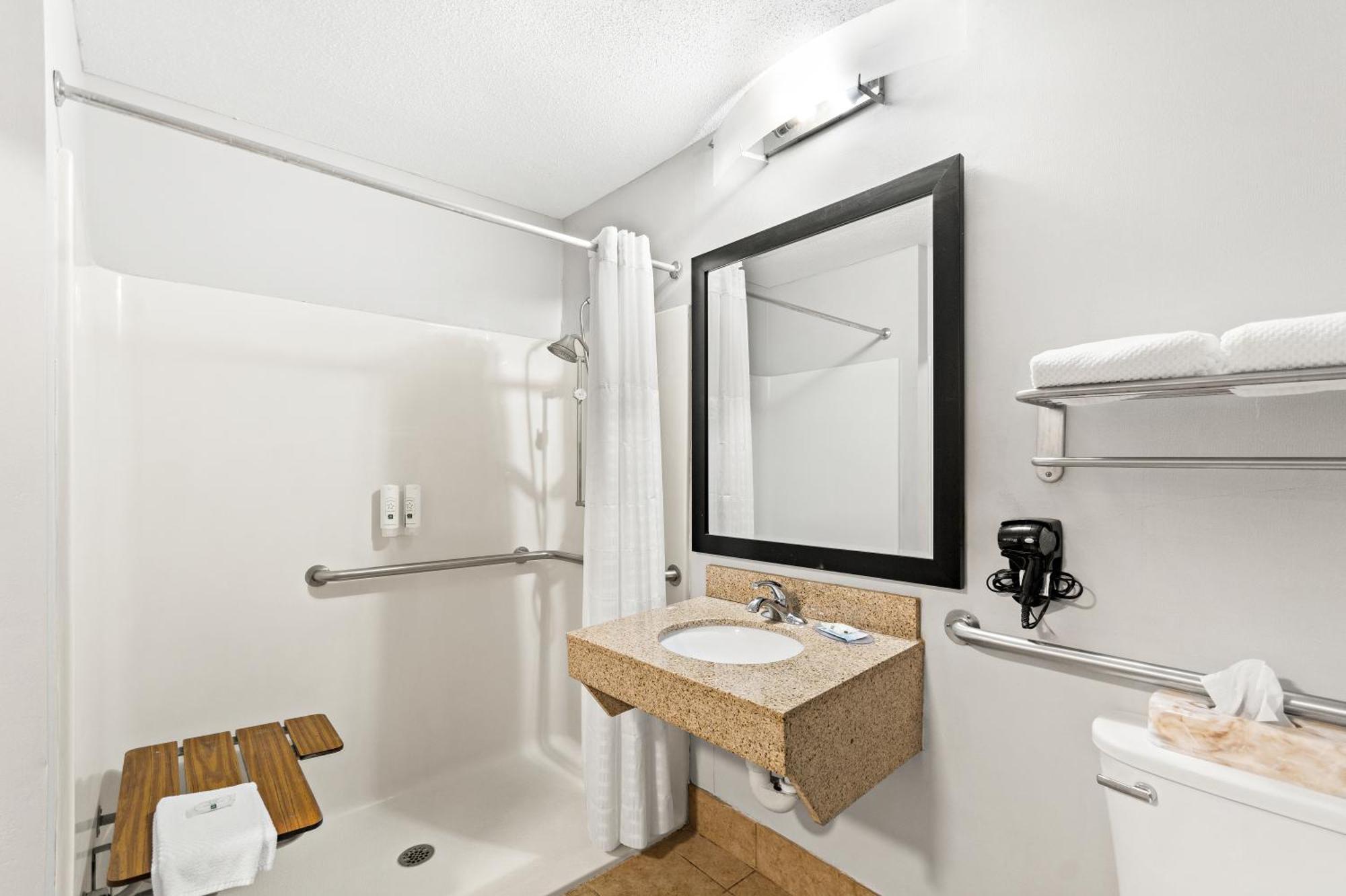 Quality Inn Dry Ridge Buitenkant foto